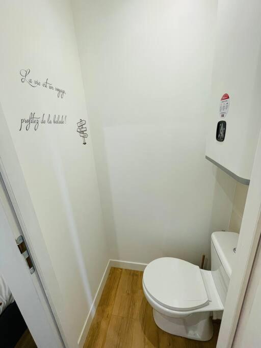 Le Belloc- Suberbe Appartement T1 Bis - Au Calme - Terrasse - Vue Jardin อาฌ็อง ภายนอก รูปภาพ